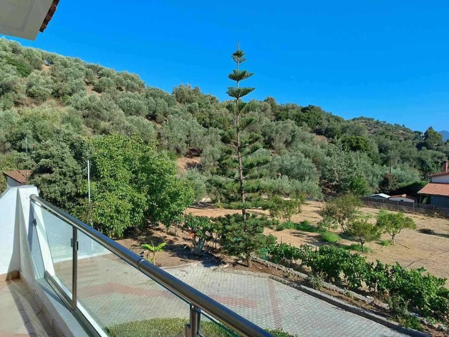 شقة Ολόκληρος Όροφος Αγροτική Οικία نيوس بيرغوس المظهر الخارجي الصورة
