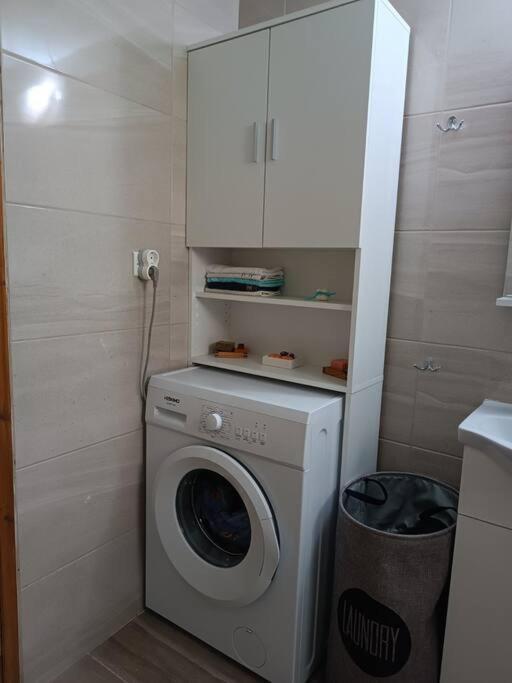 شقة Ολόκληρος Όροφος Αγροτική Οικία نيوس بيرغوس المظهر الخارجي الصورة